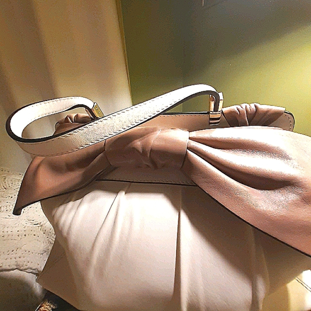 Valentino Garavani satchel creamy white